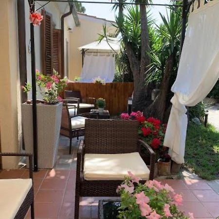 산테오도로 Brezza Di Mare B&B 외부 사진